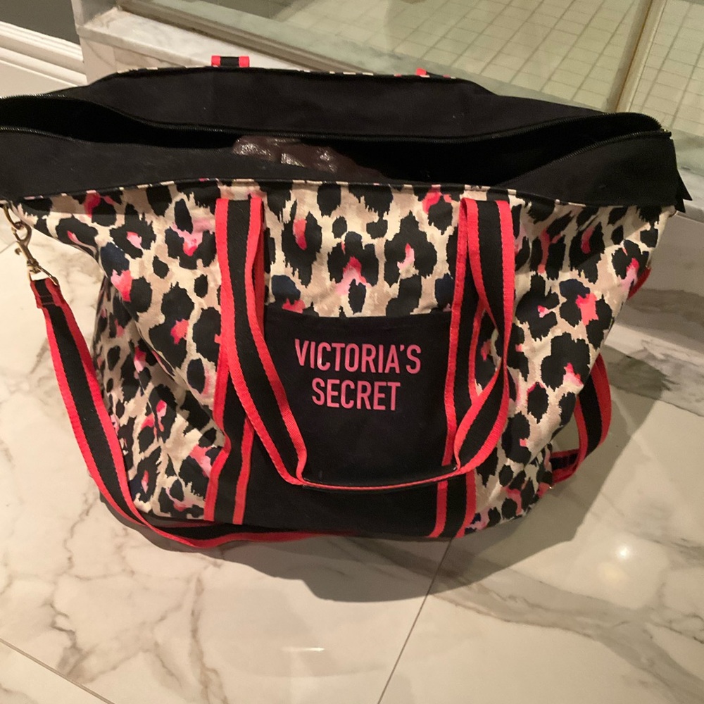 Victoria’s Secret pink jumbo tote bag